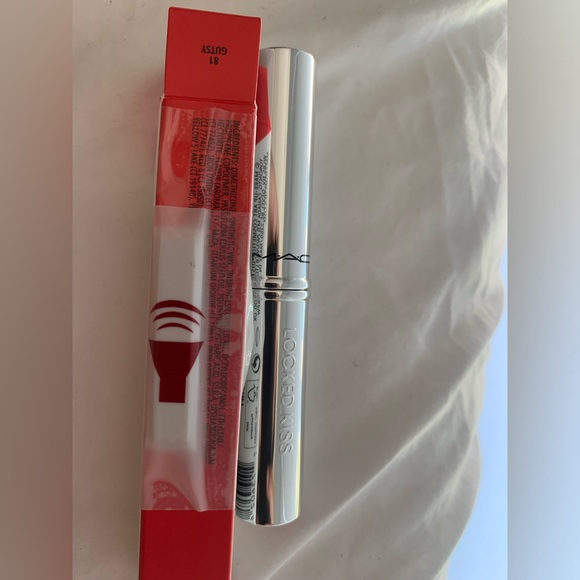 MAC “Gutsy” Locked Kiss lipstick - Picture 3 of 5